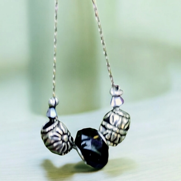 K neckless - Picture 1 of 1